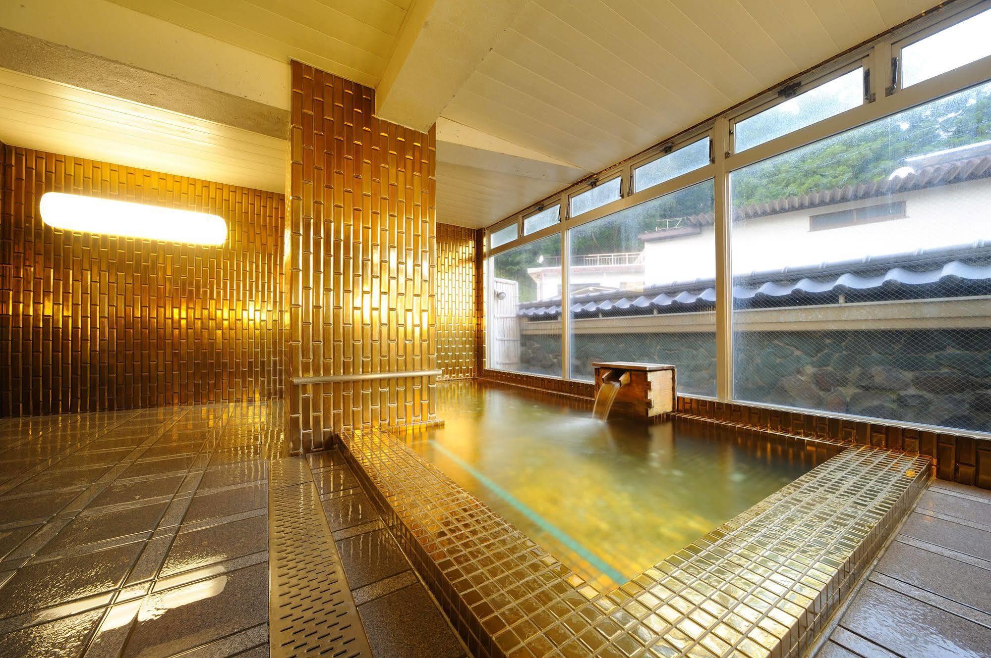 Suzukiya Ryokan Shiroishi  Eksteriør bilde