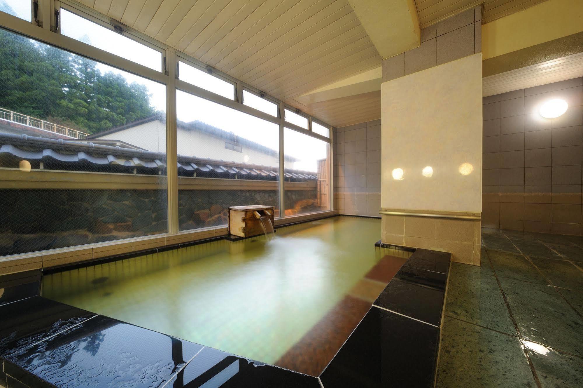 Suzukiya Ryokan Shiroishi  Eksteriør bilde